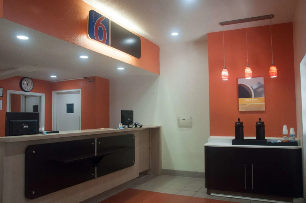 Motel 6-Raleigh, NC - Cary