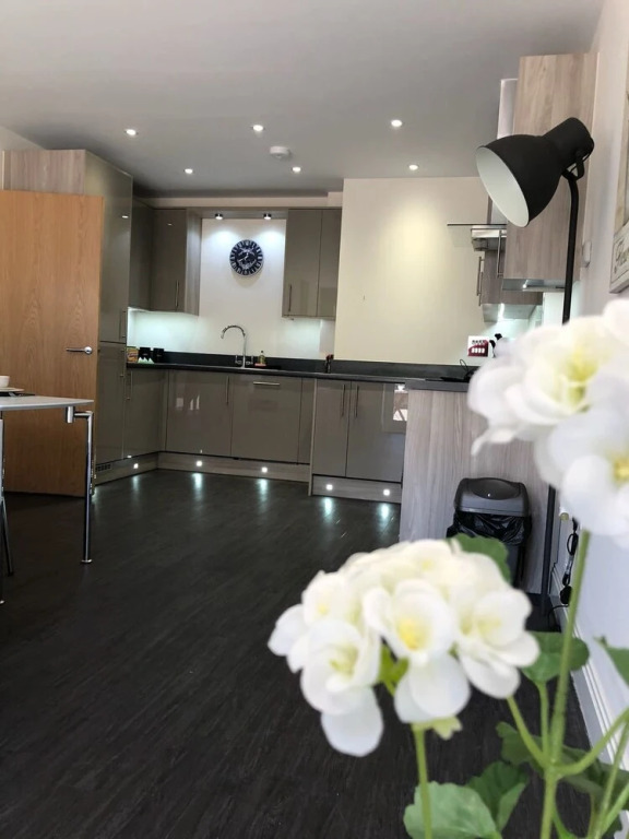 Queens Court Apartment