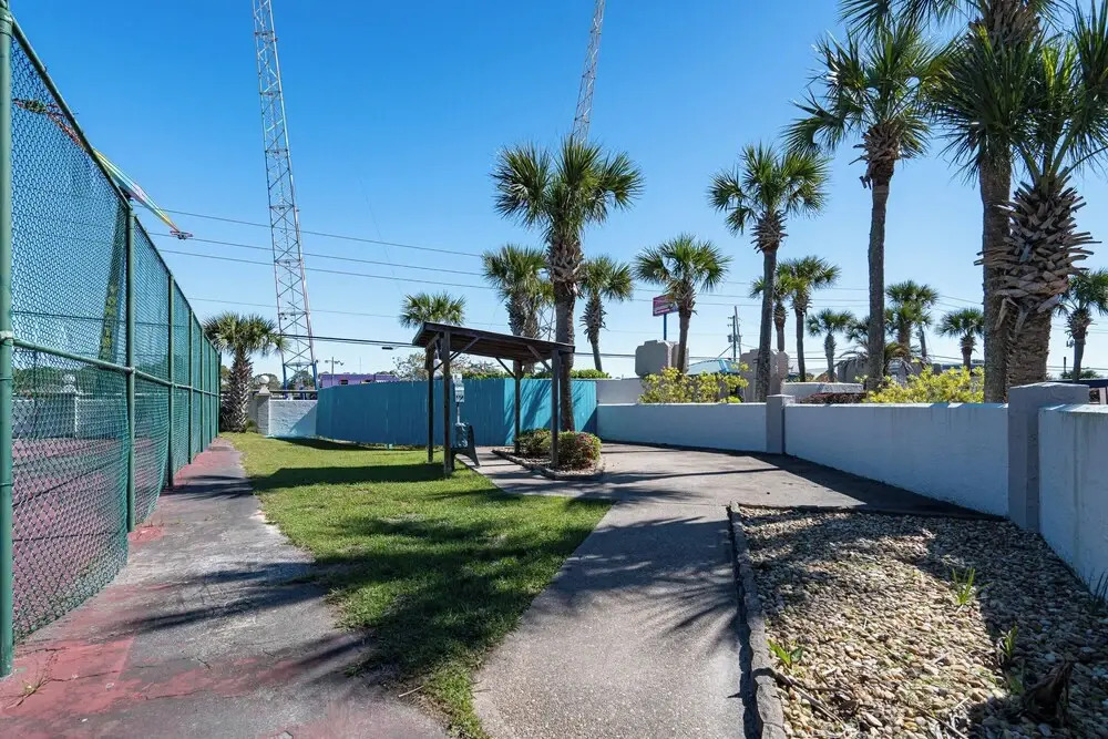Turtle Love Resort Amenities & Ocean Views!