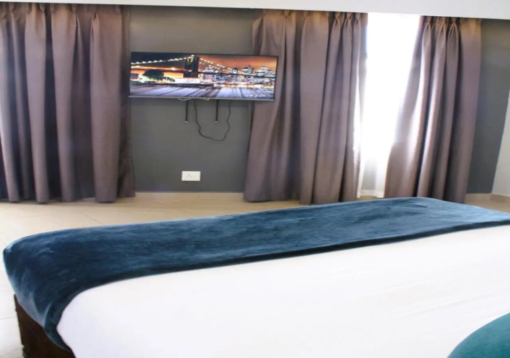 Bayside Self Catering and Hotel 14 Monty Naicker Pinestreet Durban