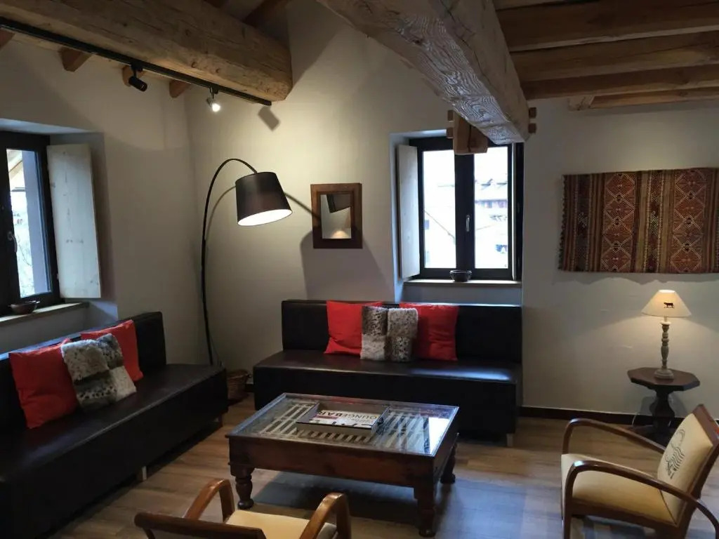 Duplex 5 pièces pour 10 pers, animaux admis, balcon, parking - FR-1-263-364