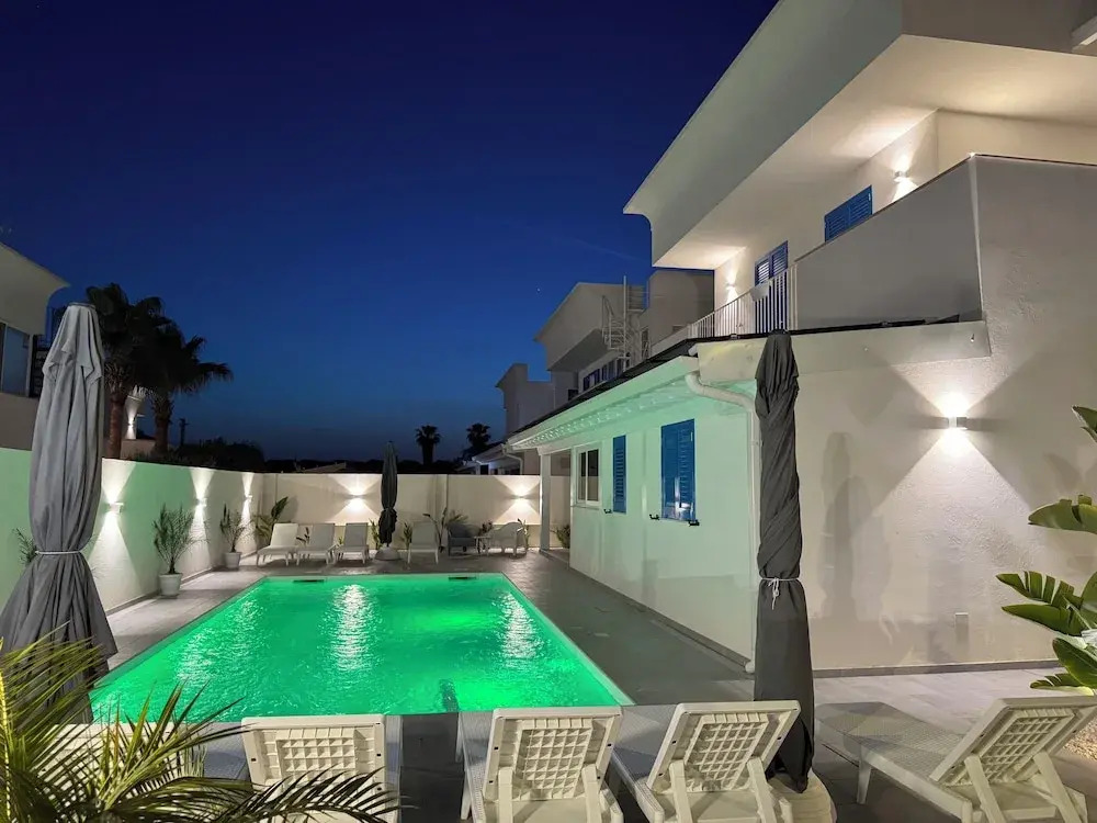 Onda Bianca Luxury Apartments