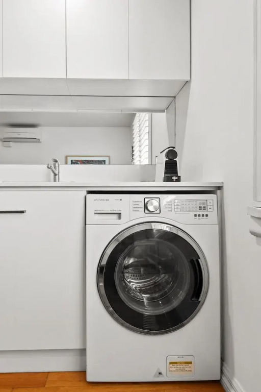 Convenient Apartment in Heart of Carlton