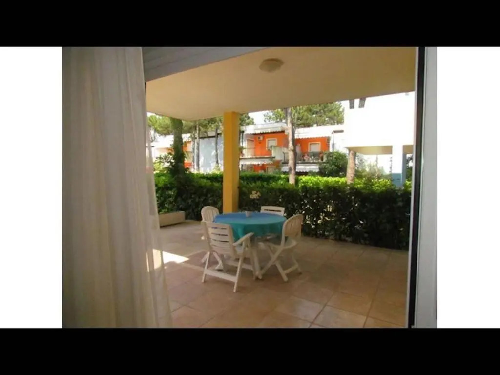 Beautiful and modern village with terraced houses and swimming pool