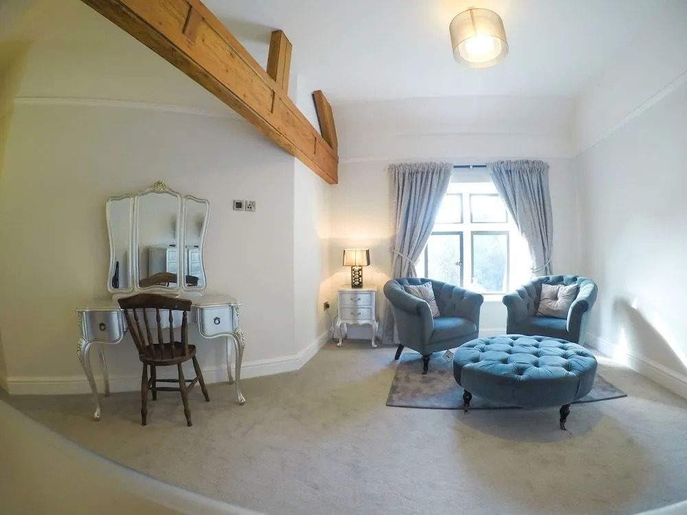 Abbots Oak Manor