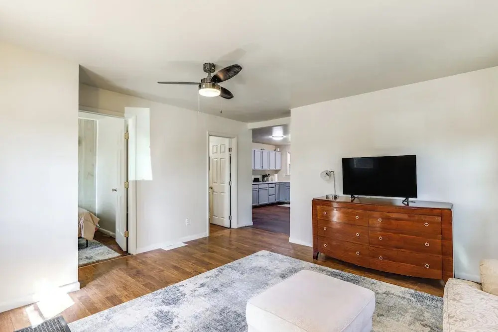 1 Mi to Dtwn Saratoga Springs: Cozy Duplex Apt!