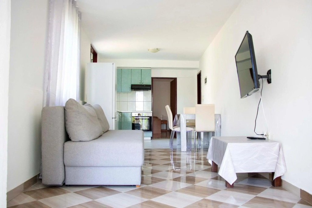 Pepi Apartments 1