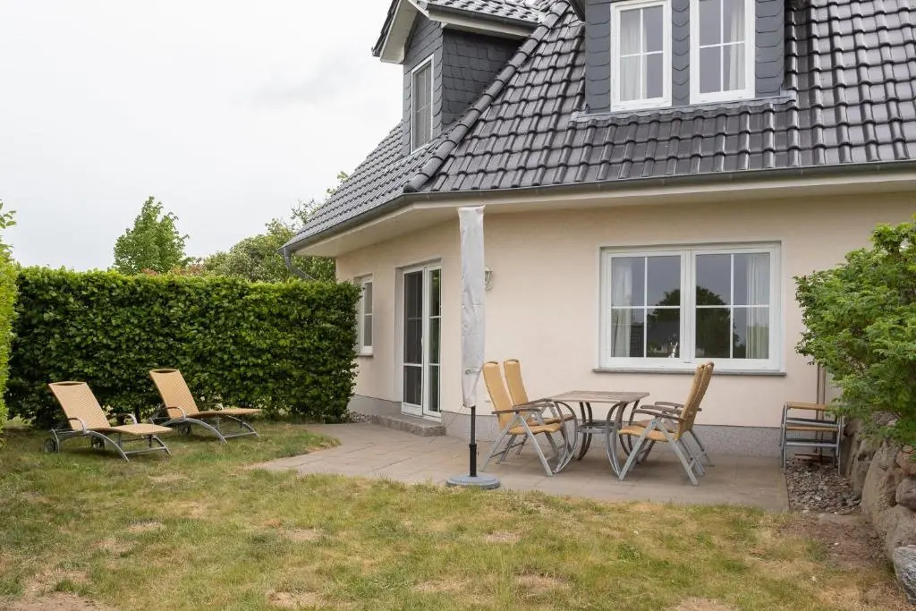 Familienidyll - Komfort, riesiger Garten & Badespaß