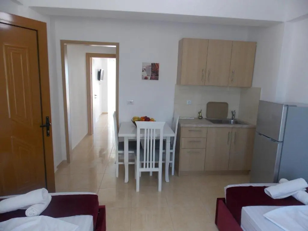 AR Apartments by Saranda Hotel