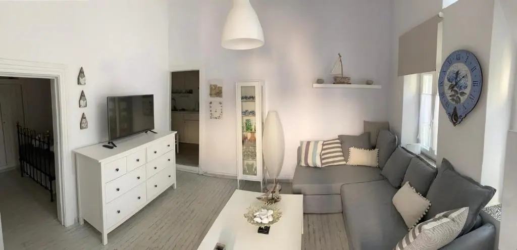 BUDGET DOWNTOWN APARTMENT- Harma I