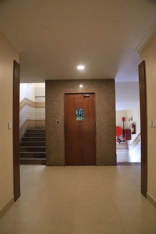 Hotel Kumud Plaza
