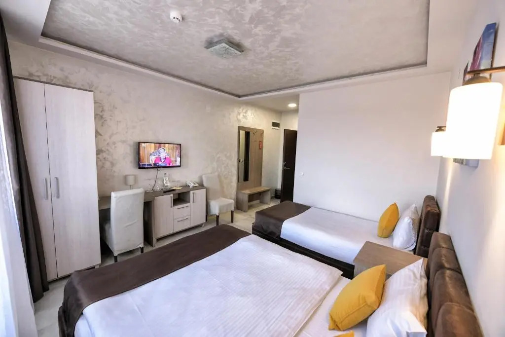 Garnet Hotel & Event Centar