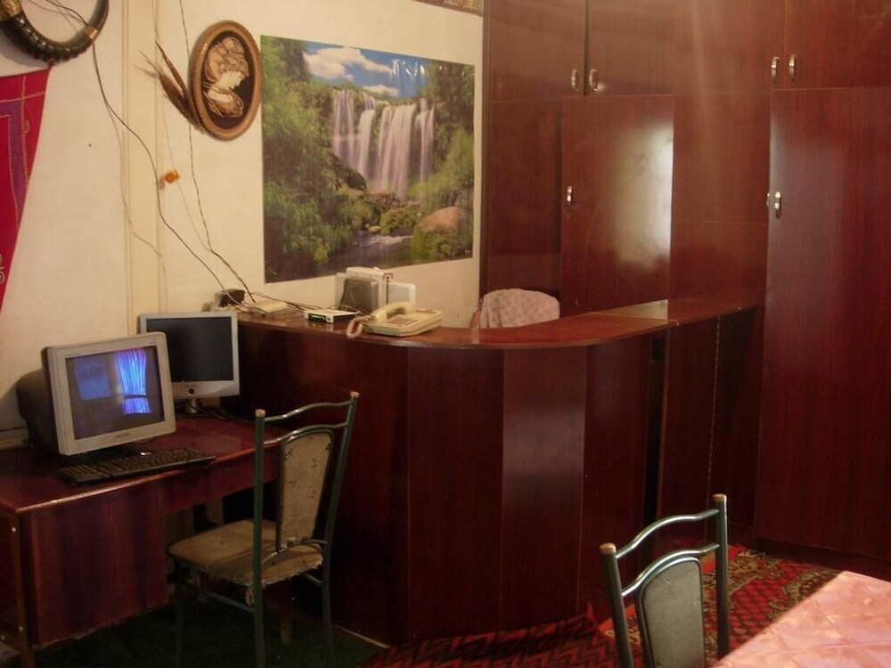 B&B Bahodir