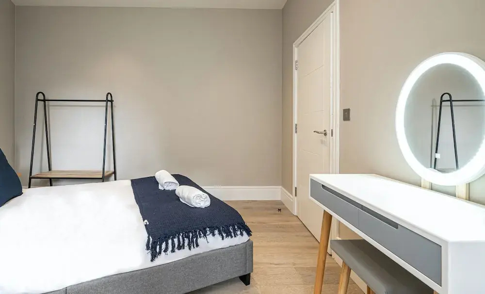 Superb Apartments opposite Edgware Road Station