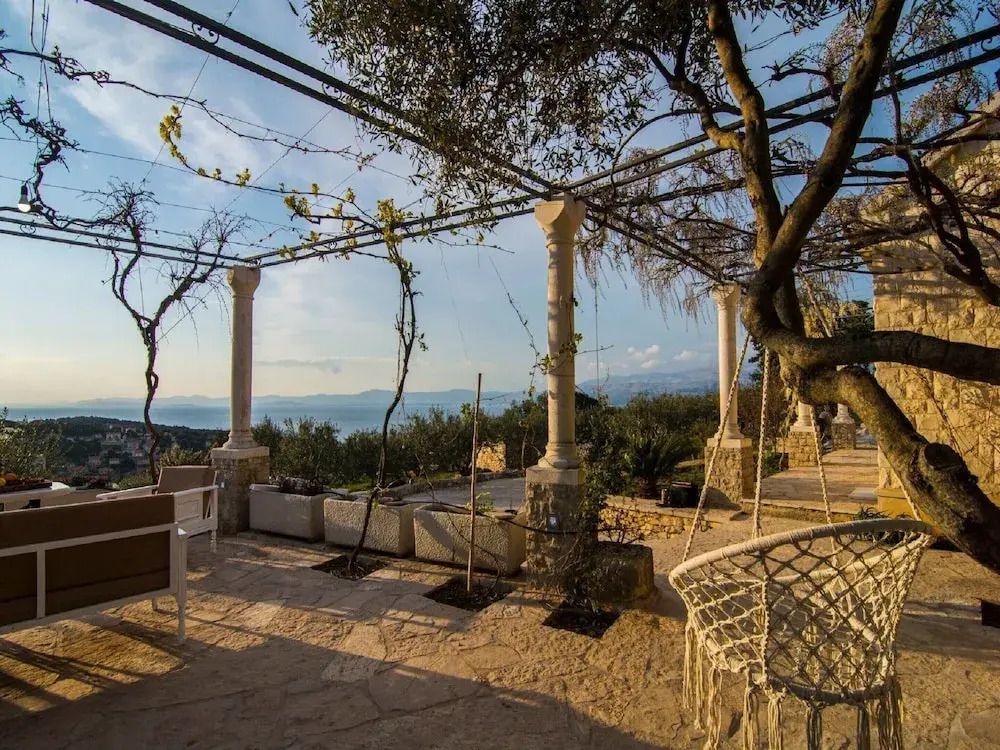 Villa Roza - One Bedroom with Swimming Pool