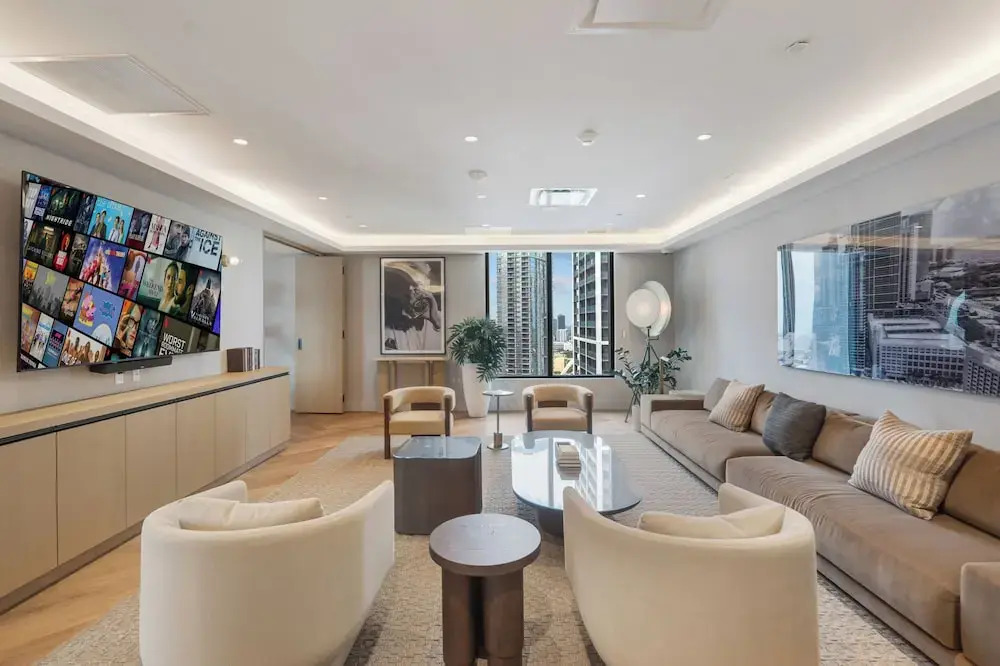 501 First Bayfront