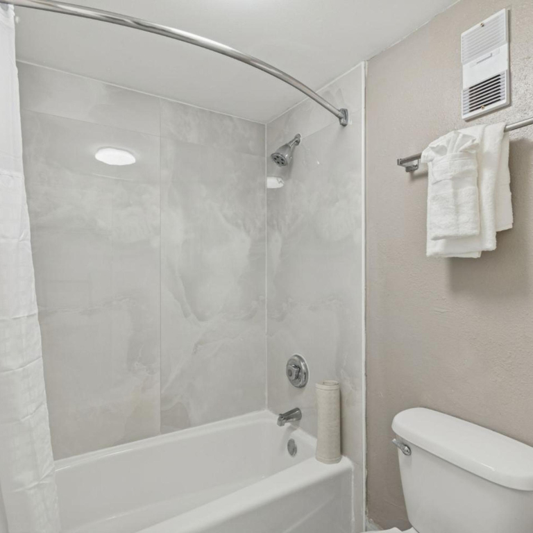 Ramada by Wyndham Temple Terrace/Tampa North