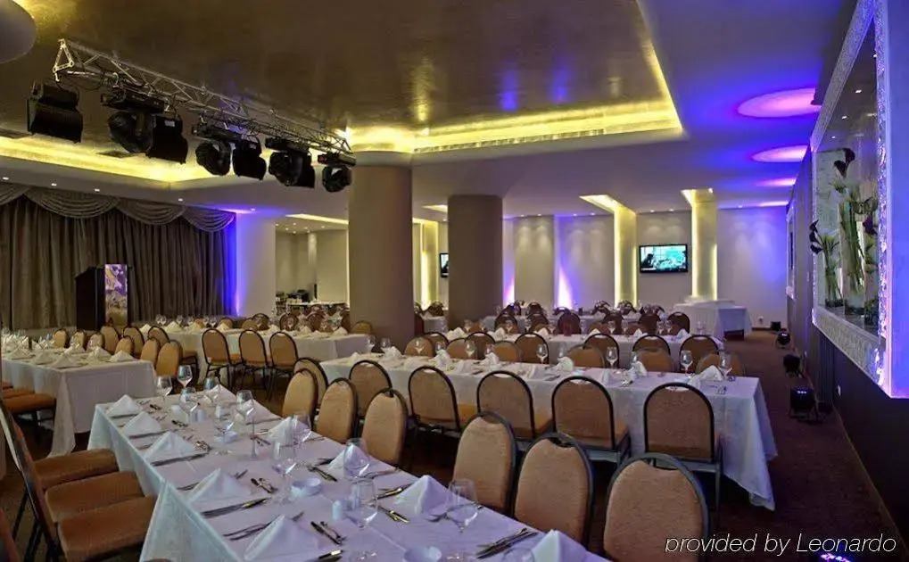 Orient Queen Homes Hotel