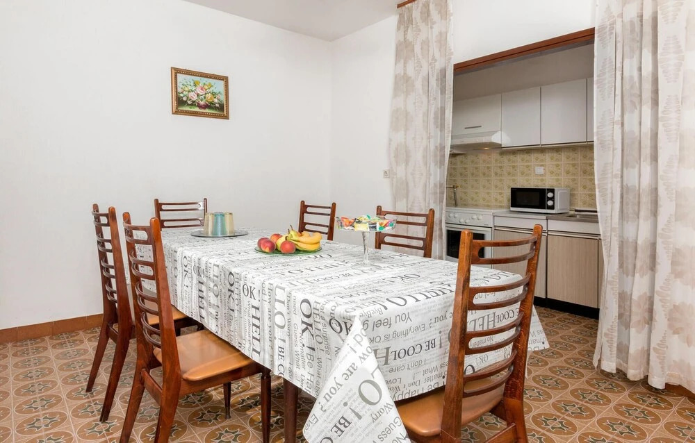 Amazing Home in Pula With Wifi and 4 Bedrooms