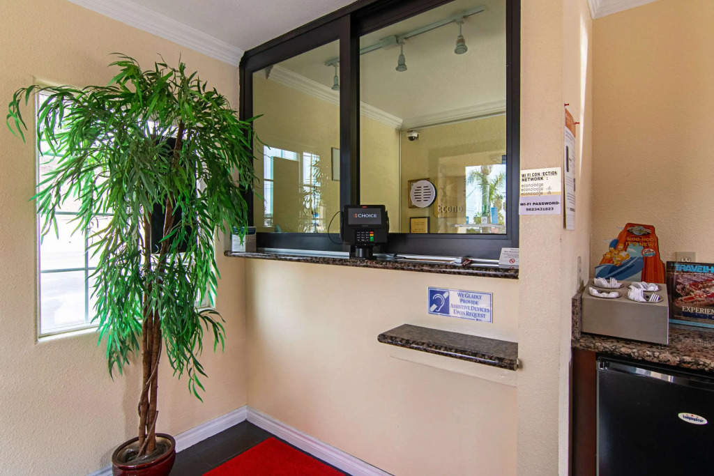 Econo Lodge Long Beach I-405