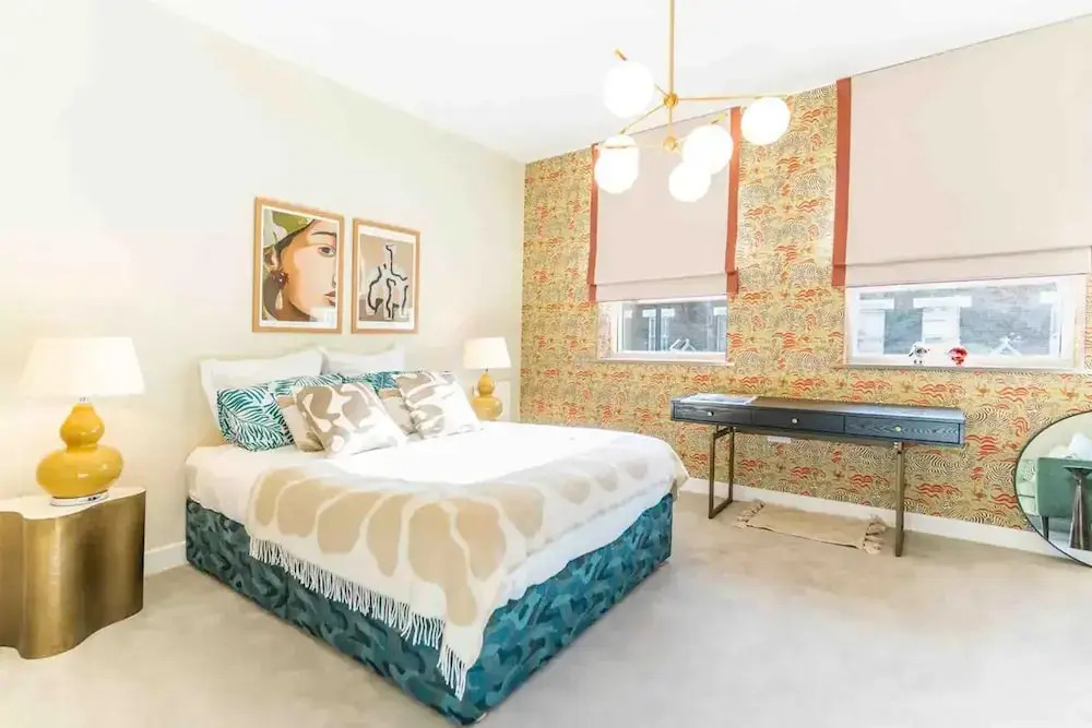 London Oasis - Spacious 4 Bedroom House