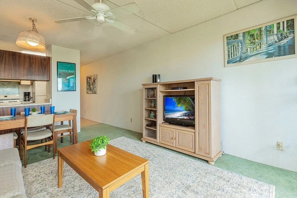 Kihei Akahi D-207 1 Bedroom Condo