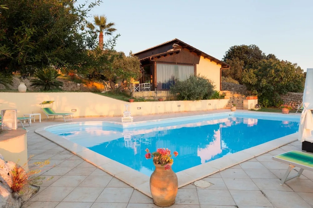 Villa With 7 Bedrooms in Marsala, With Wonderful sea View, Private Poo