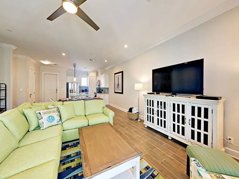 137 Palmilla Circle Seagate Condo 205 2 Bedrooms 2 Bathrooms Condo