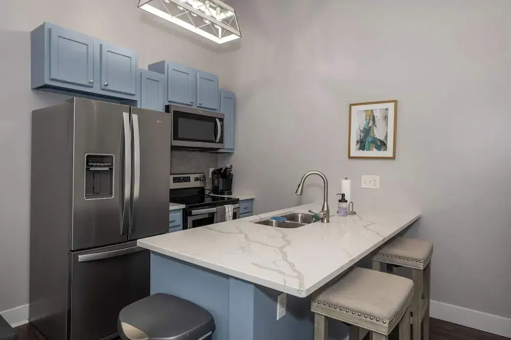 Heart of Mainstrasse Apt 2