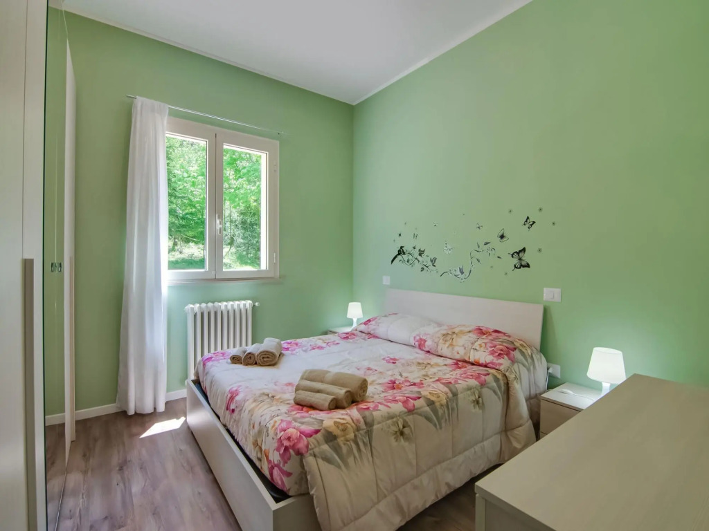 Pretty holiday home in Borgo Pace with a terrace and bbq