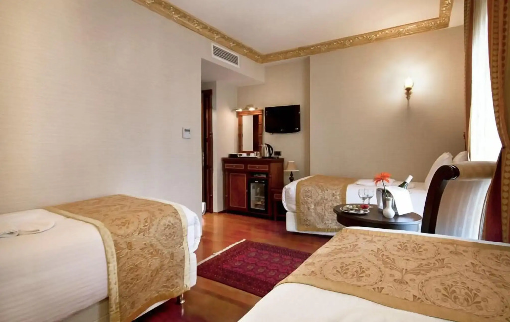 Hotel Sapphire
