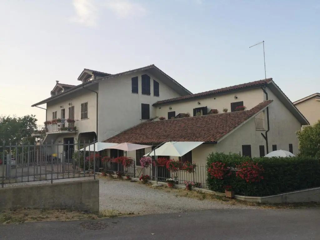 Affittacamere ALBA FIORITA