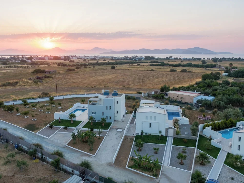 Lilu Villa 1 with Private Pool and Seaview