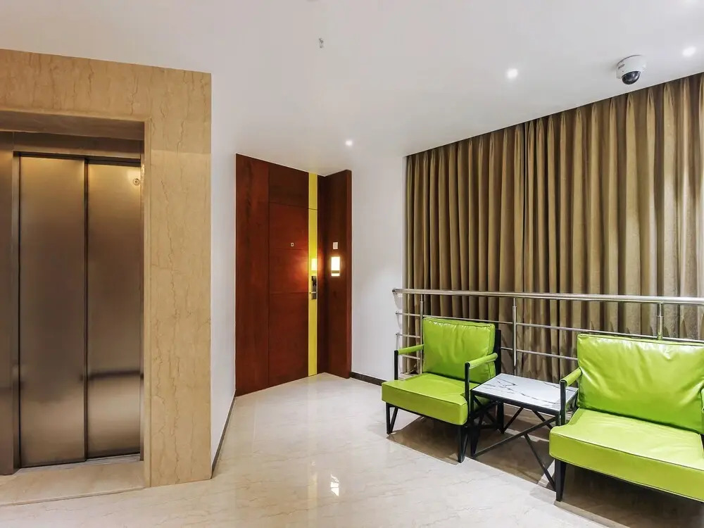 Sesha Grand