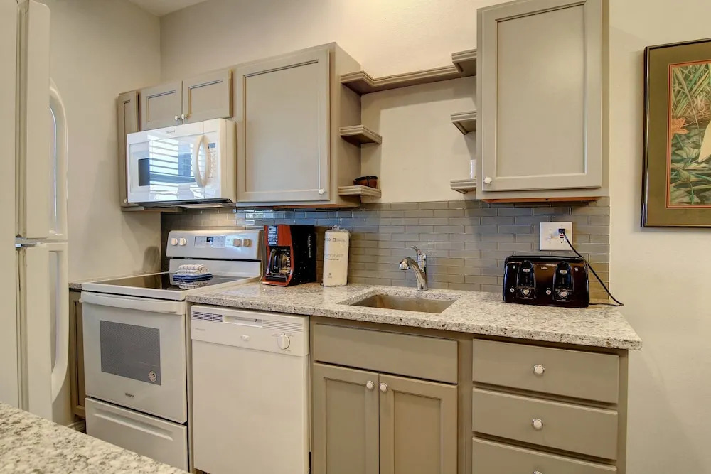 Turtle's Pace Siv5 2 Bedrooms 2 Bathrooms Condo