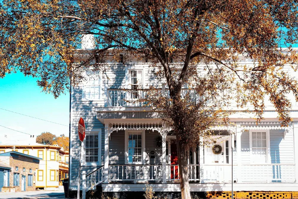 Private Hot Tub: Historic Savannah Home
