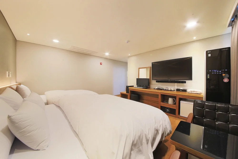 Anyang CNC Hotel