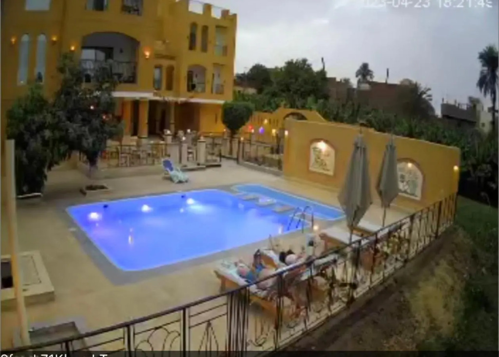 Jewel Howard Carter Hotel