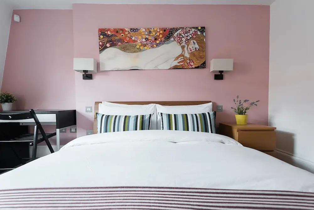 Strathmore Court Apartments