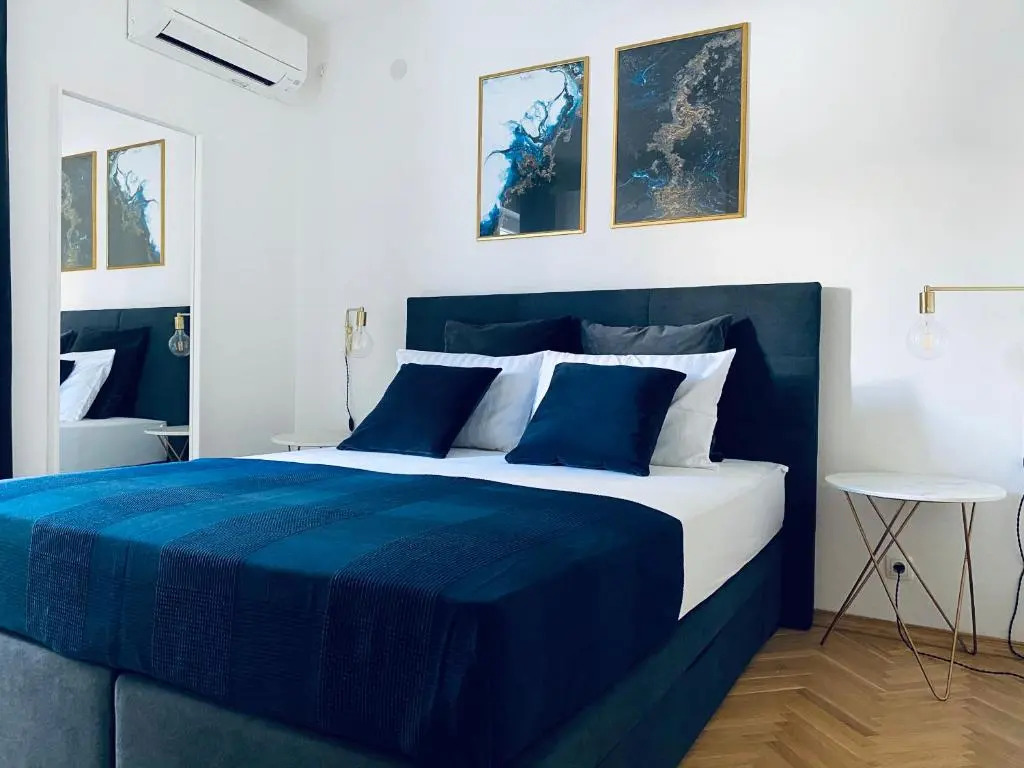 Cirjak Apartments