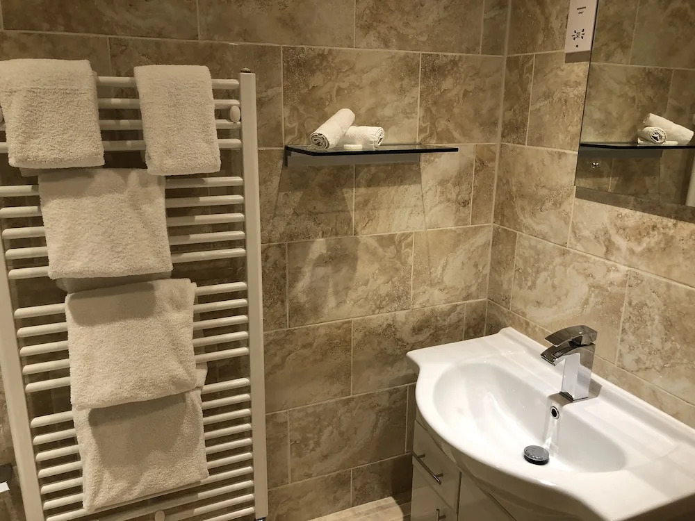 Newell Bistro and Rooms