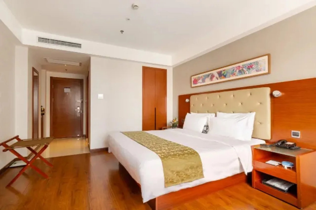Ease Hotel Shenyang Palace Zhongjie Metro Station