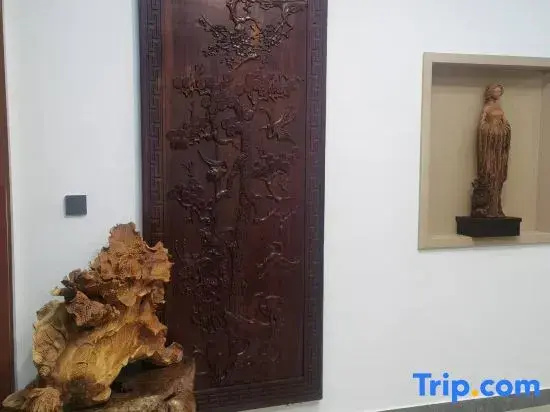 Shu • Su Homestay (Hongshan Lake Anshun Ancient City Historical and Cultural Street)