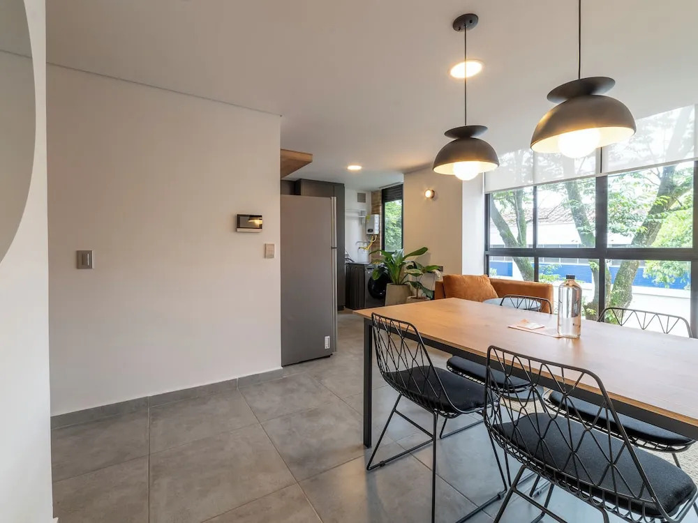 Modern 2BR in Laureles with City Views by Wynwood House
