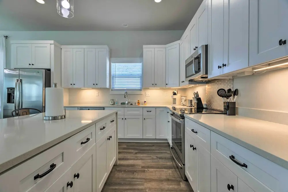 Spacious Gulfport Home - Walk to Beach