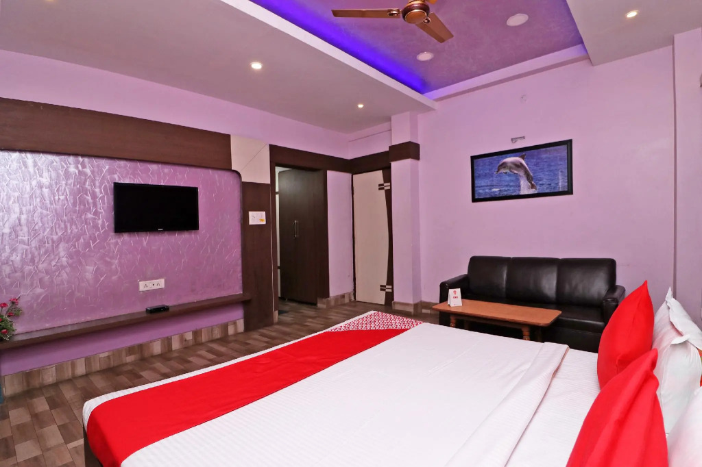 OYO 18668 Ananya Guest House