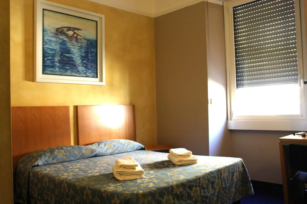 Club Hotel