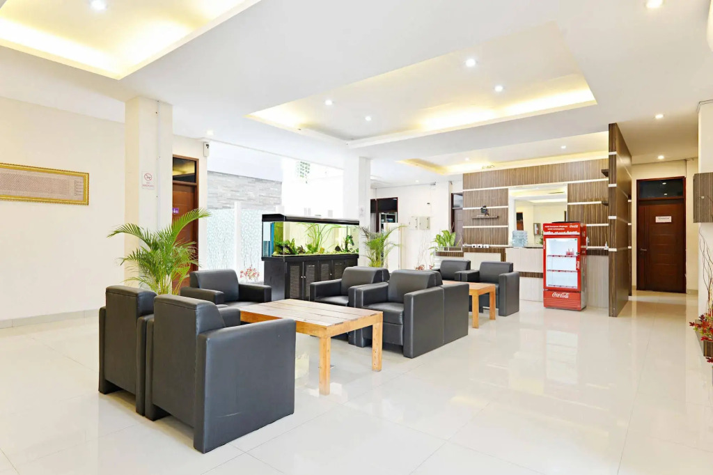 ZEN Rooms Riau Natuna
