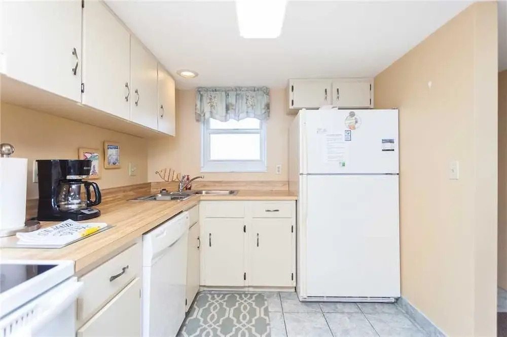 Shores Club 403 - Two Bedroom Condo