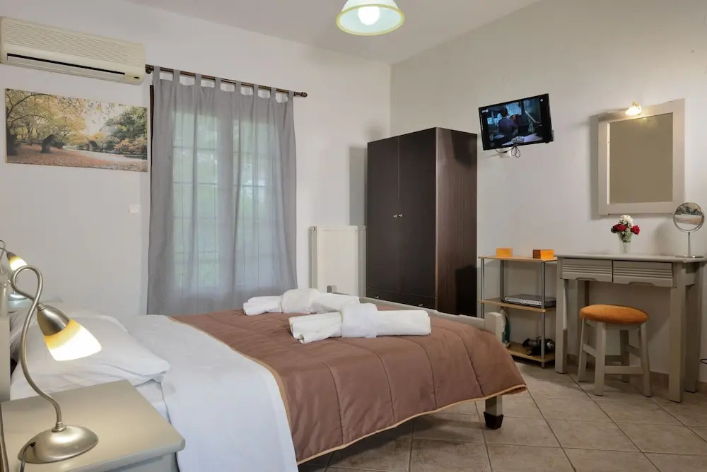 Artemis Apartments